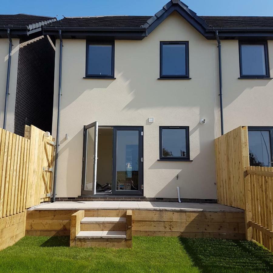 Bright Modern House Beside Snowdonia Villa Llanfairfechan Exterior photo